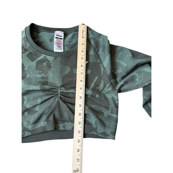 Gymshark ADAPT CAMO SEAMLESS LONG SLEEVE CROP TOP size XL Green - Picture 6 of 9